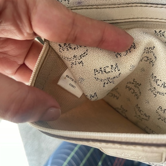 Authentic MCM large vintage tote bag (E01) - Picture 13 of 16